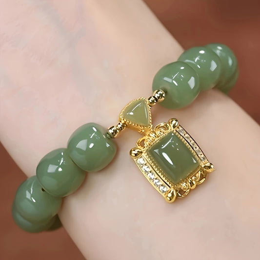 Elegant Green Jade Imitation Pendant Beaded Bracelet