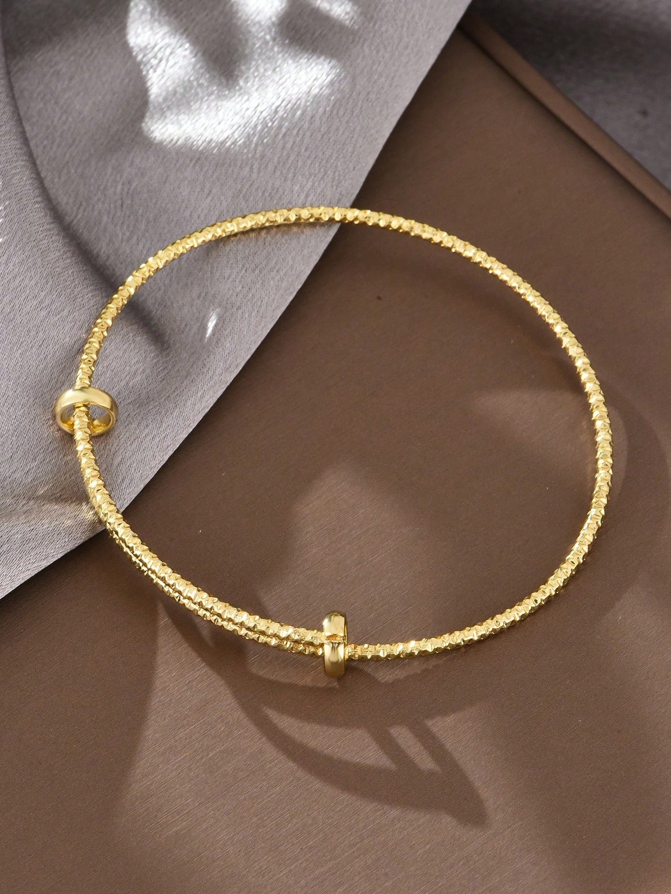 1pc Minimalist Chic Textured Gold Color Bracelet